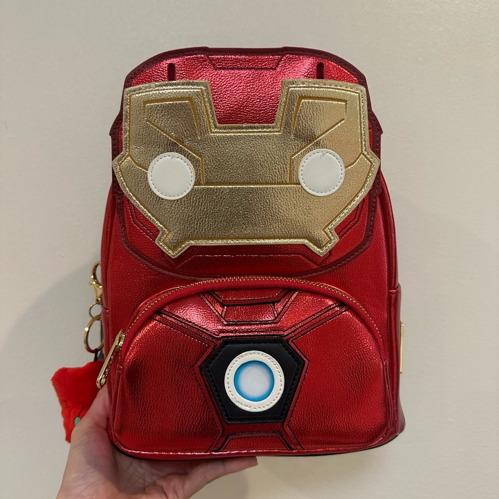 Loungefly Marvel Ironman Light up  Backpack and wallet